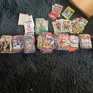 Huge lot of football cards from 1990,1991 and 1992